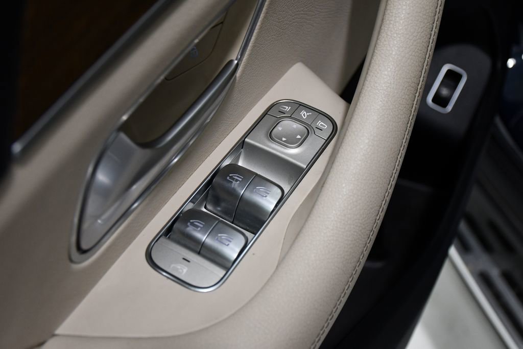 Certified 2021 Mercedes-Benz GLS 580 4MATIC image 18