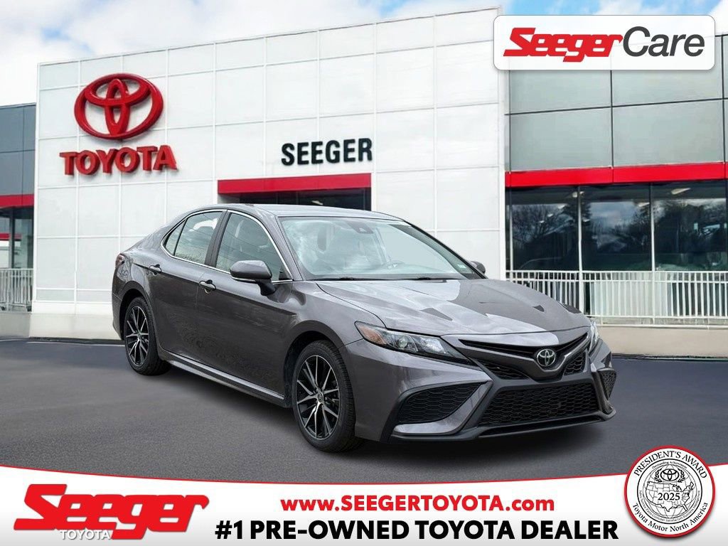 Used 2023 Toyota Camry SE