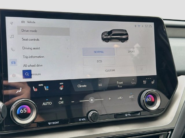 Used 2026 Lexus TX 350 AWD w/ Technology Package image 32