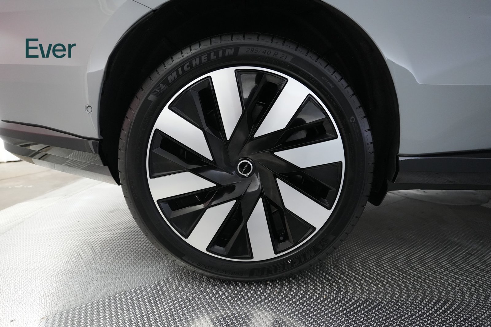 Used 2025 Volvo EX90 Ultra AWD/4WD image 21