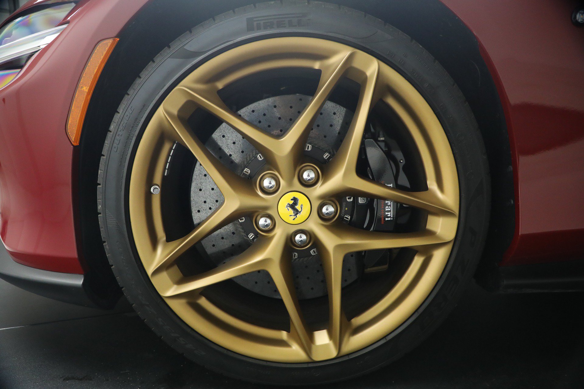Certified 2025 Ferrari Roma Spider RWD image 44