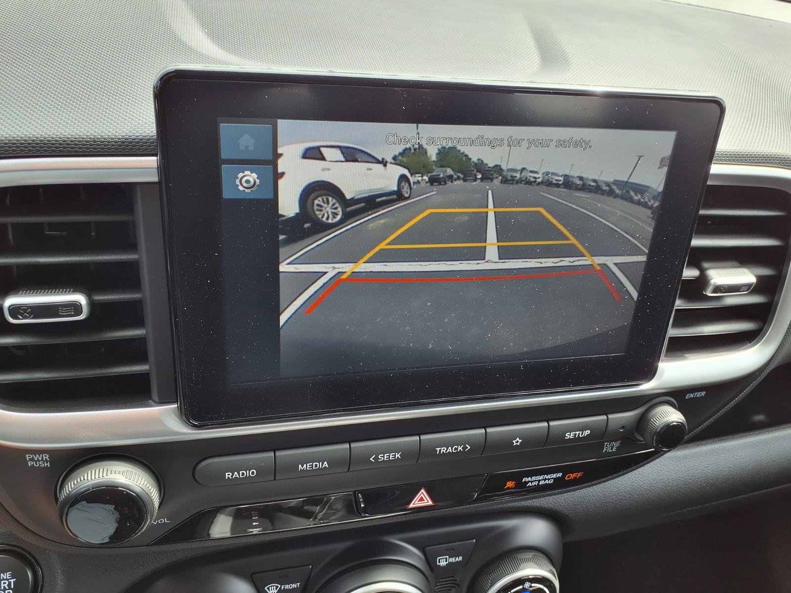 Used 2026 Hyundai Venue SEL FWD image 5