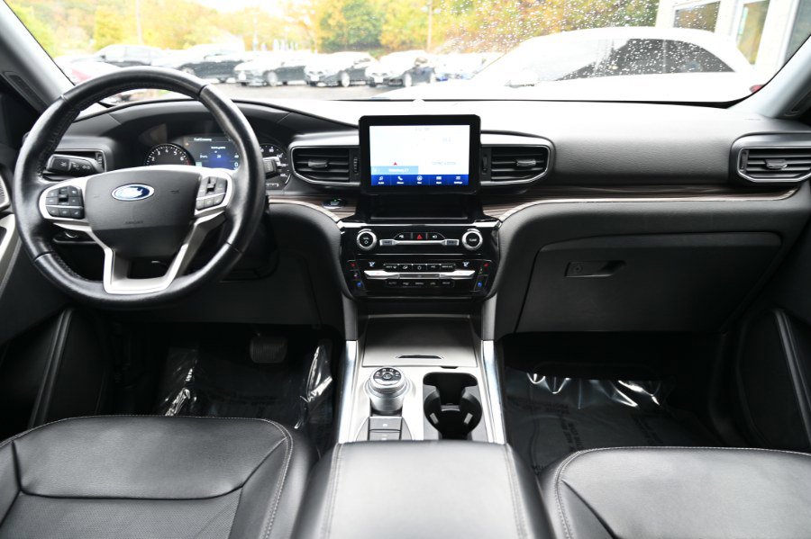 Used 2021 Ford Explorer Limited image 14