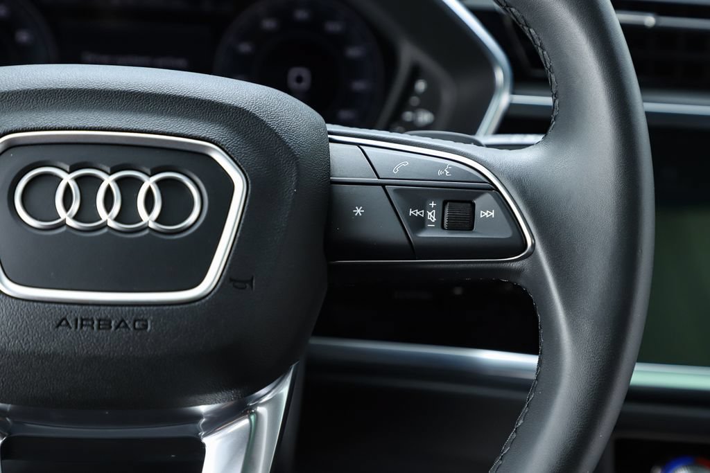 Used 2025 Audi Q3 2.0T Premium Plus w/ Premium Plus Package AWD/4WD image 68