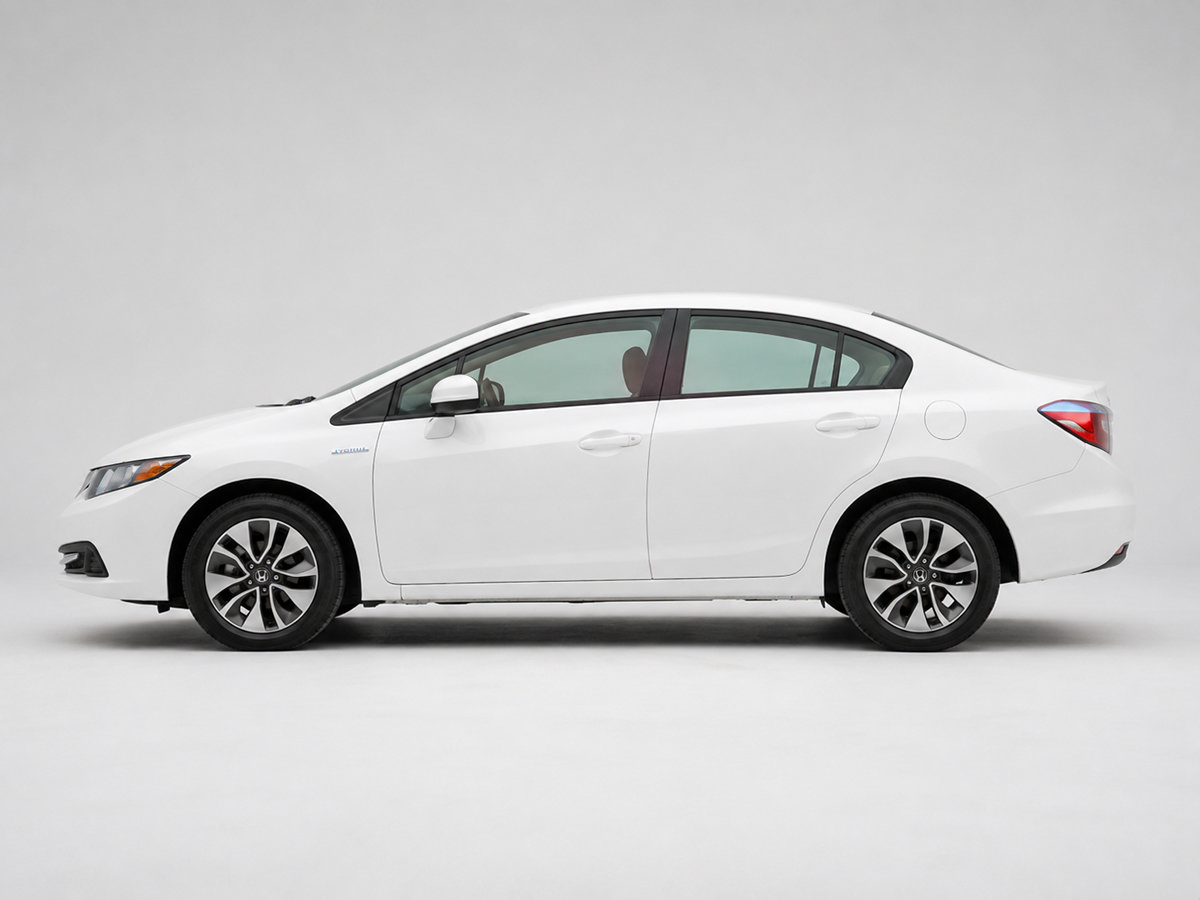 Used 2015 Honda Civic Hybrid Sedan image 2