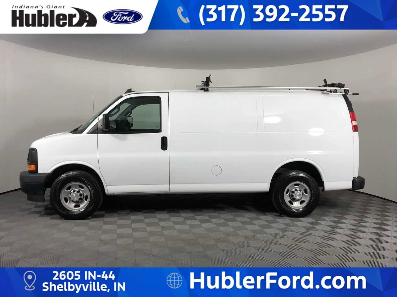 Used 2017 Chevrolet Express 2500 RWD image 4