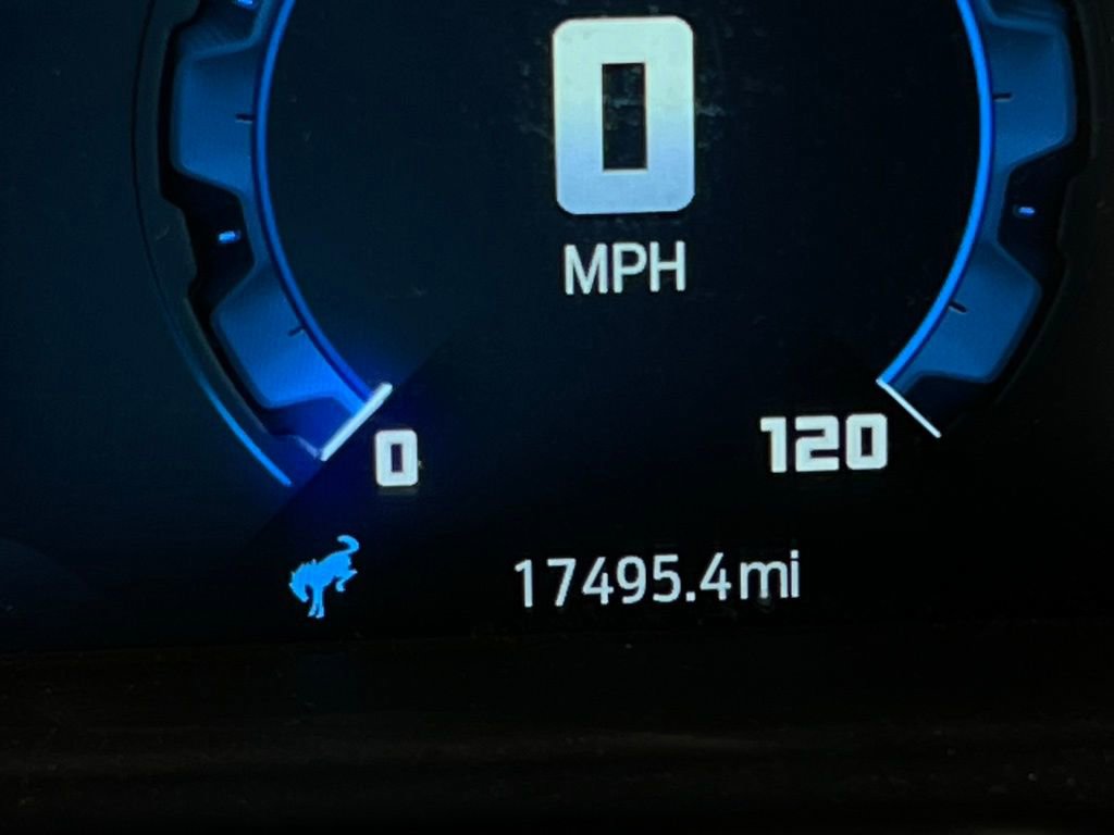 Used 2025 Ford Bronco Badlands image 16