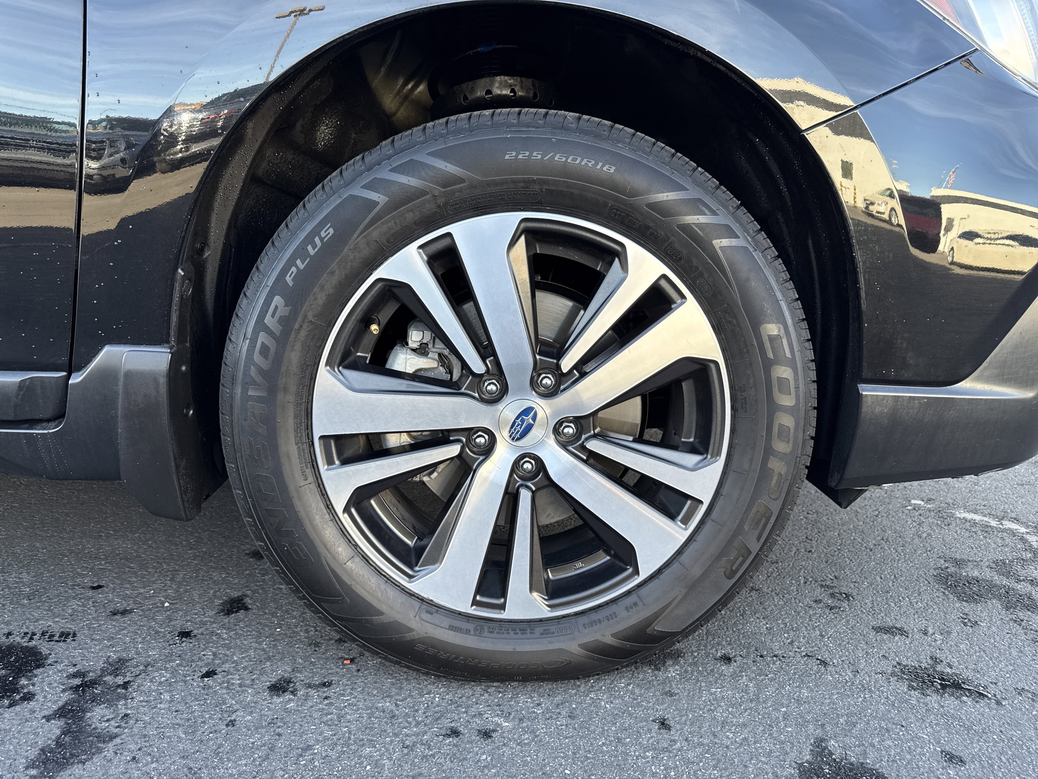 Used 2018 Subaru Outback 3.6R Limited image 34