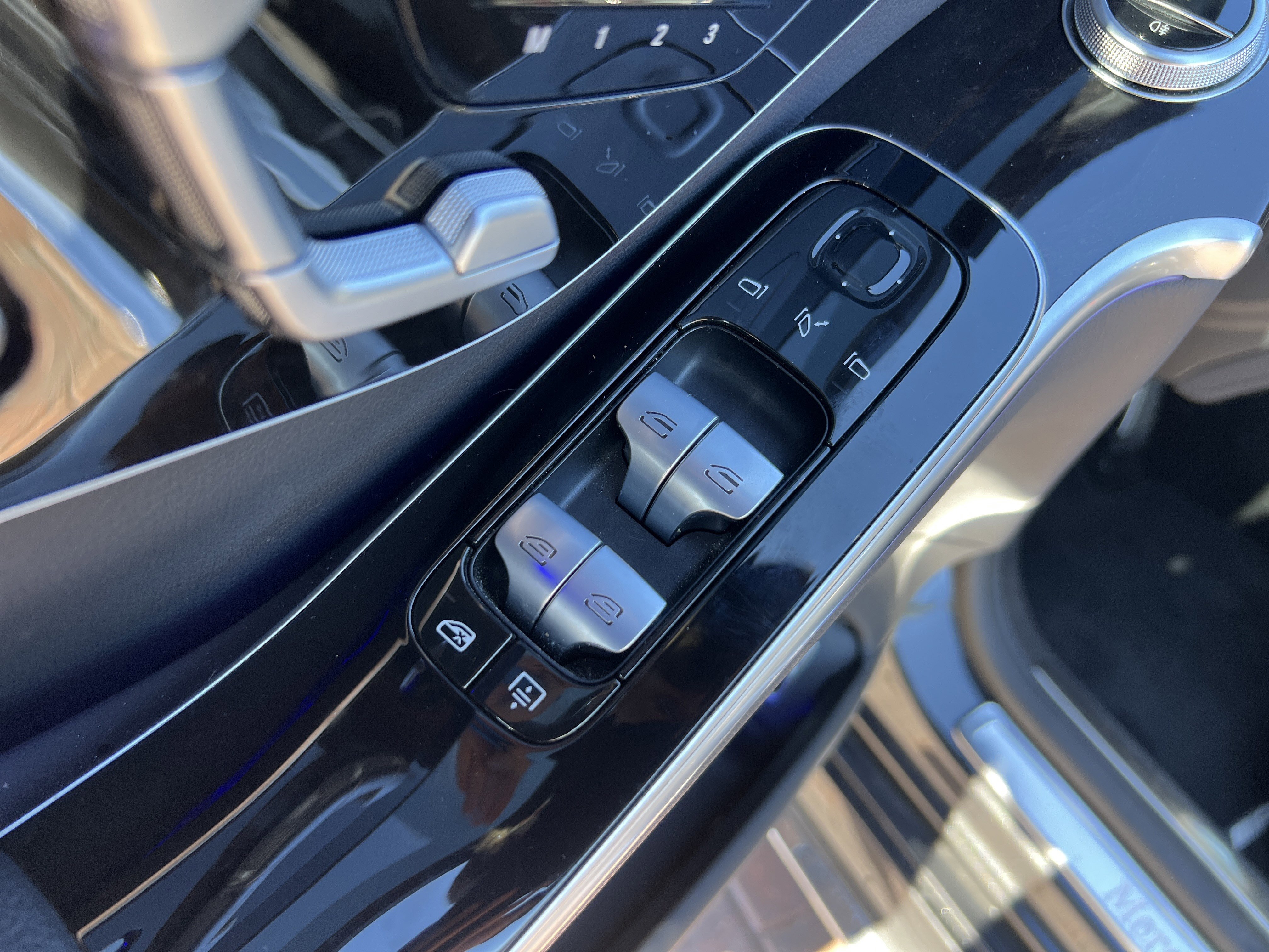 Used 2023 Mercedes-Benz S 580 4MATIC Sedan image 15