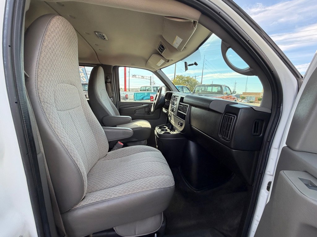 Used 2014 Chevrolet Express 3500 LT w/ LT Preferred Equipment Group image 8