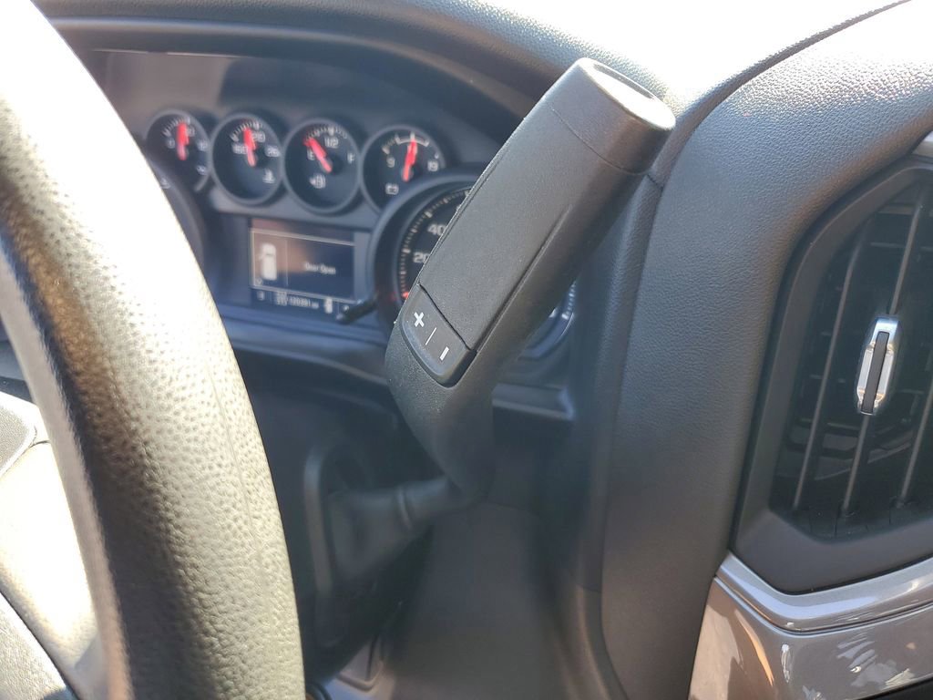 Used 2020 Chevrolet Silverado 1500 Custom Trail Boss w/ Custom Convenience Package AWD/4WD image 25