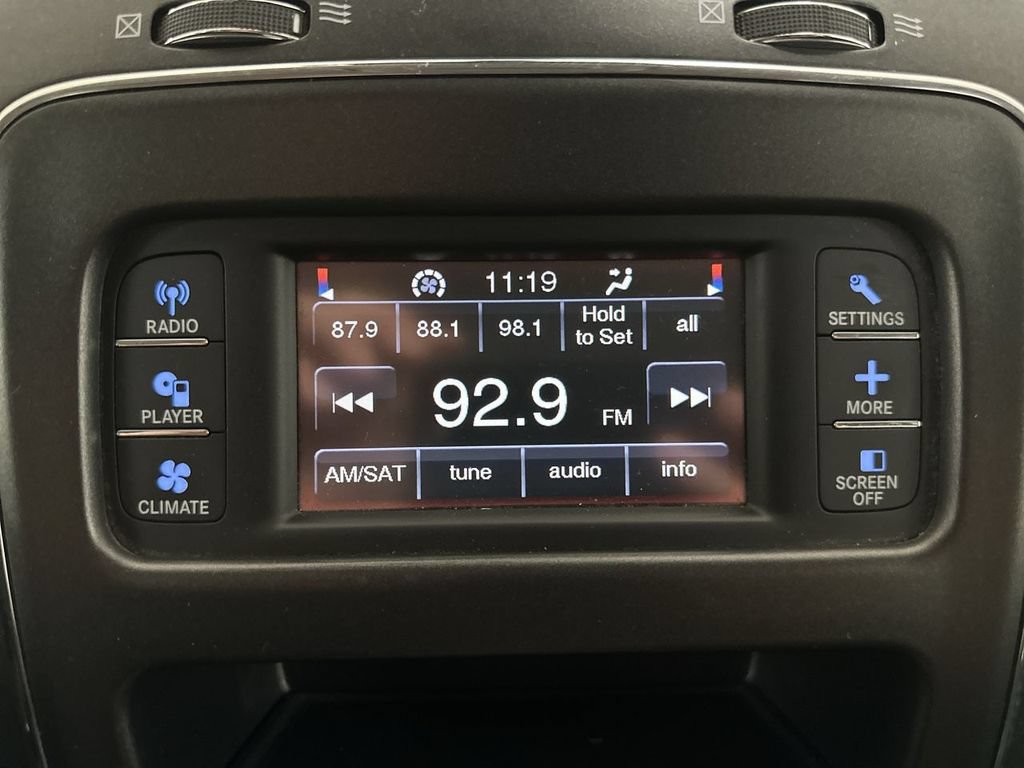 Used 2018 Dodge Journey SXT w/ Connectivity Group FWD image 32