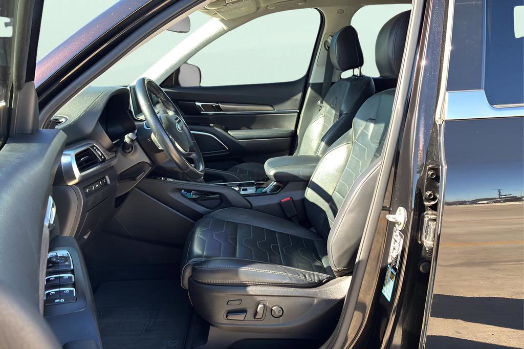 Used 2021 Kia Telluride SX w/ SX Prestige Package image 12