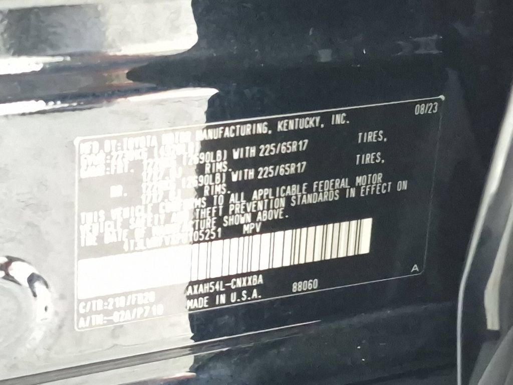 Used 2023 Toyota RAV4 LE AWD/4WD image 27