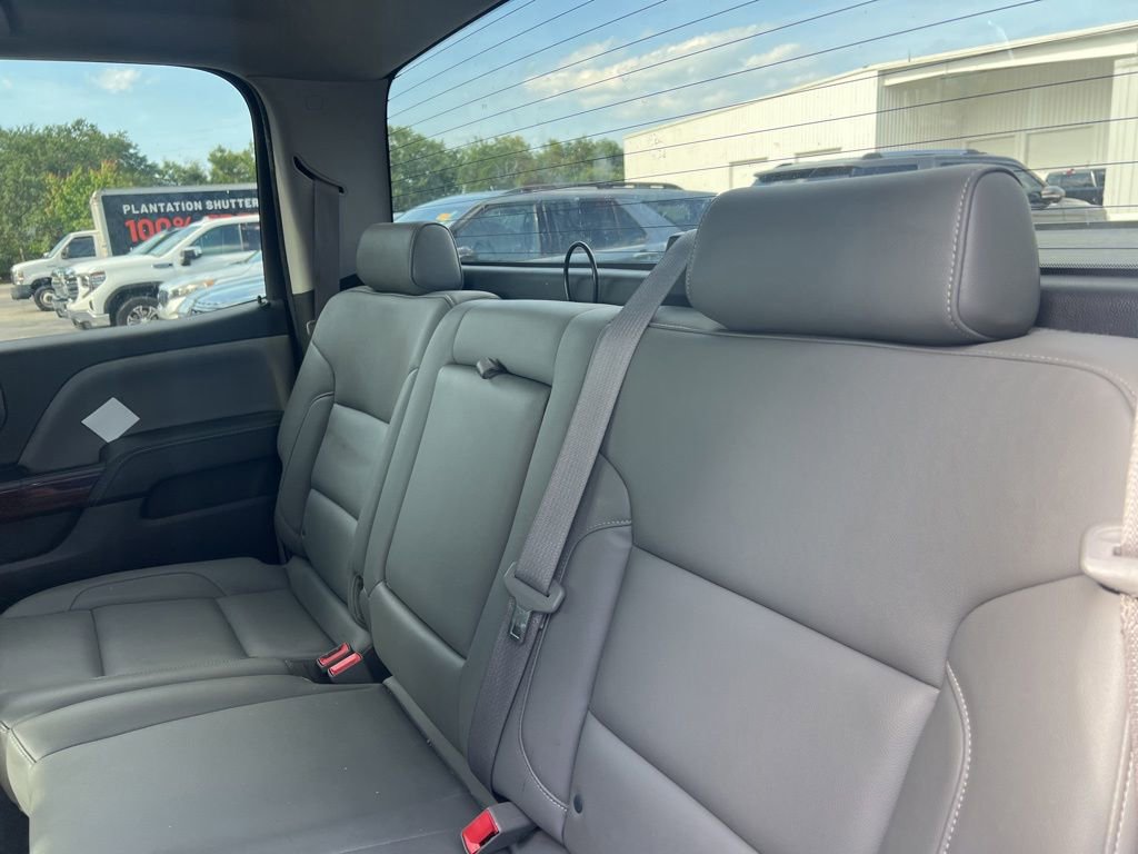Used 2015 GMC Sierra 1500 SLT w/ SLT Crew Cab Value Package AWD/4WD image 11
