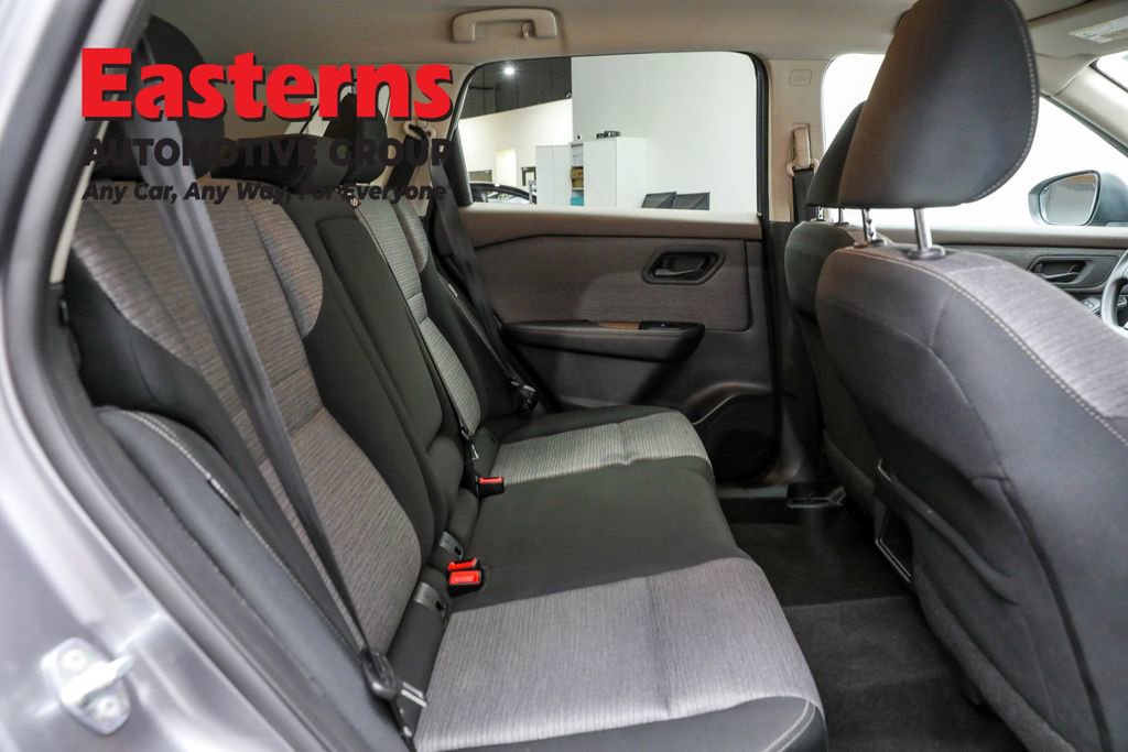 Used 2021 Nissan Rogue S image 23