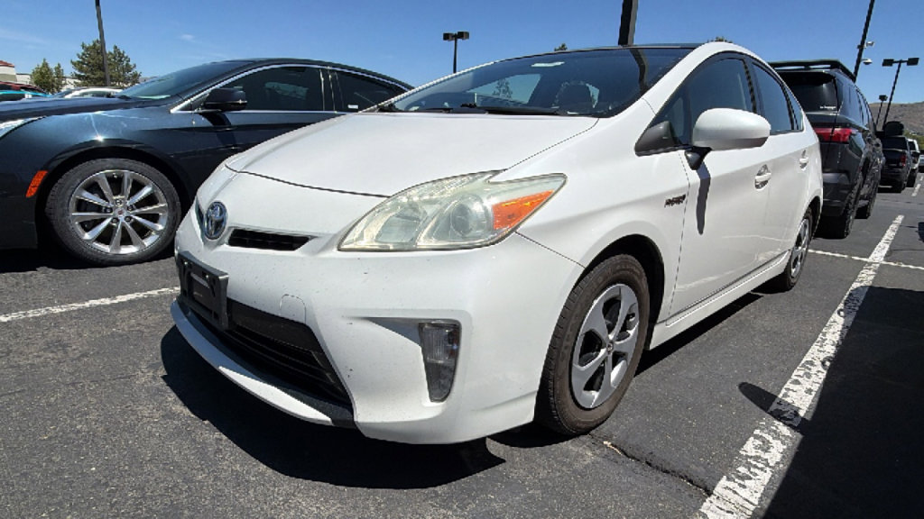 Used 2012 Toyota Prius Three w/ Solar Roof Pkg FWD image 4