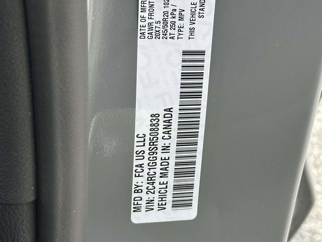 Used 2025 Chrysler Pacifica Limited image 26