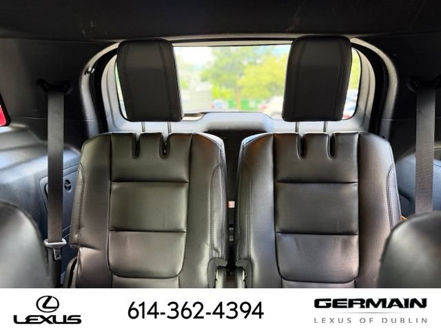 Used 2018 Ford Explorer XLT w/ Equipment Group 202A AWD/4WD image 13
