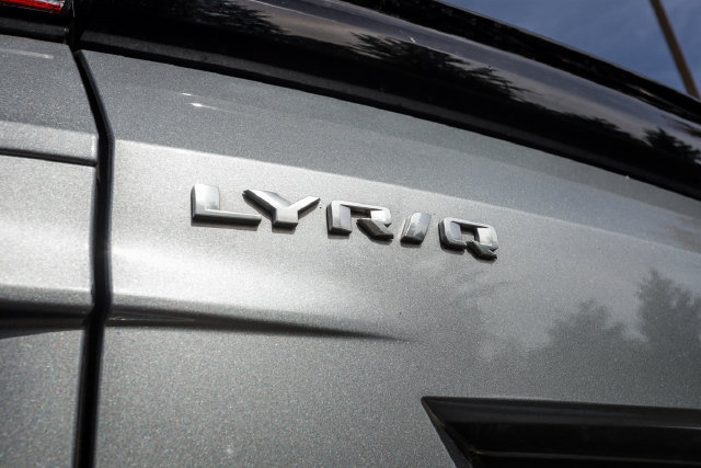 Used 2024 Cadillac Lyriq Tech w/ Driver Assist Package AWD/4WD image 30