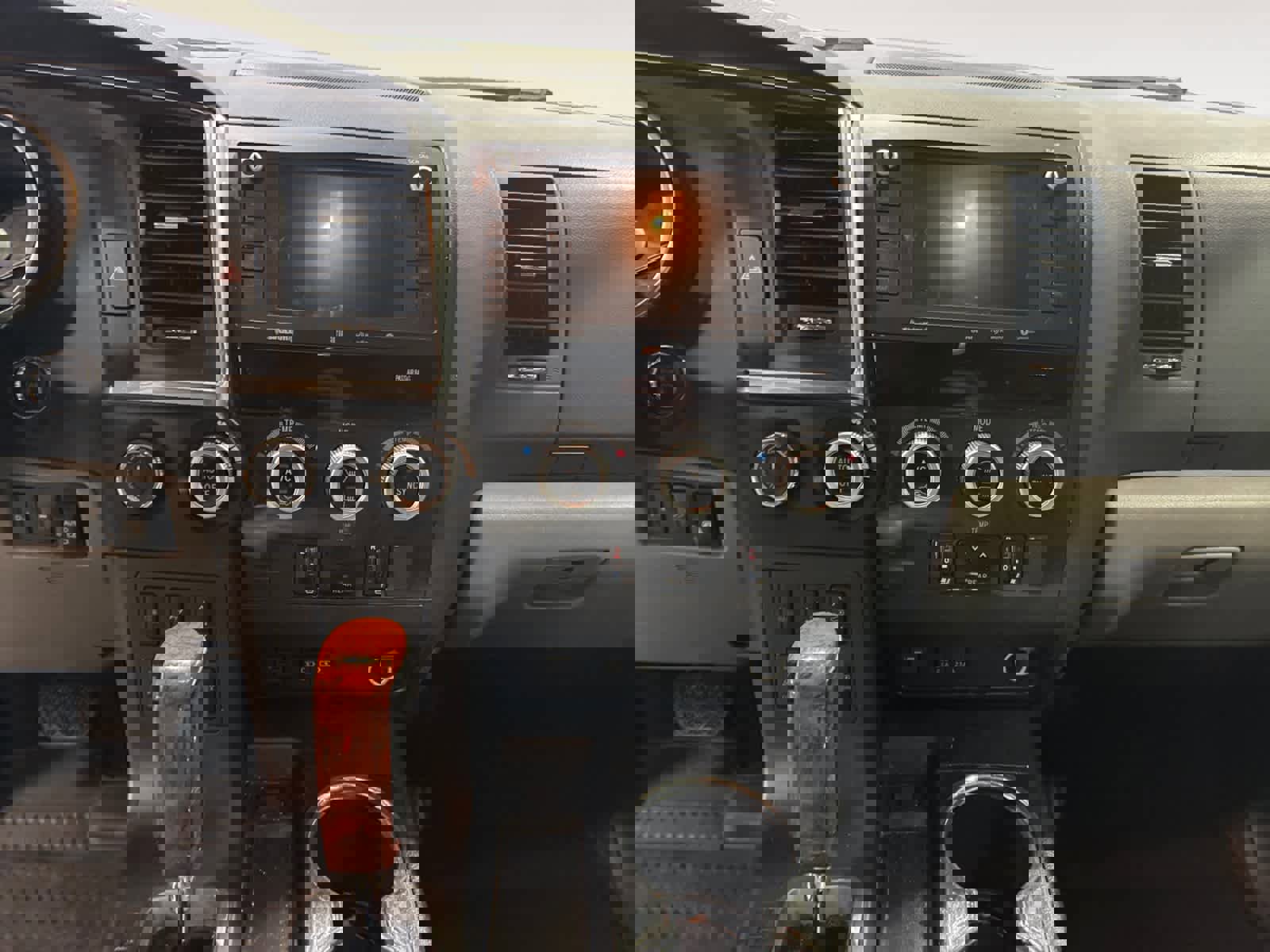 Used 2020 Toyota Sequoia Platinum image 12