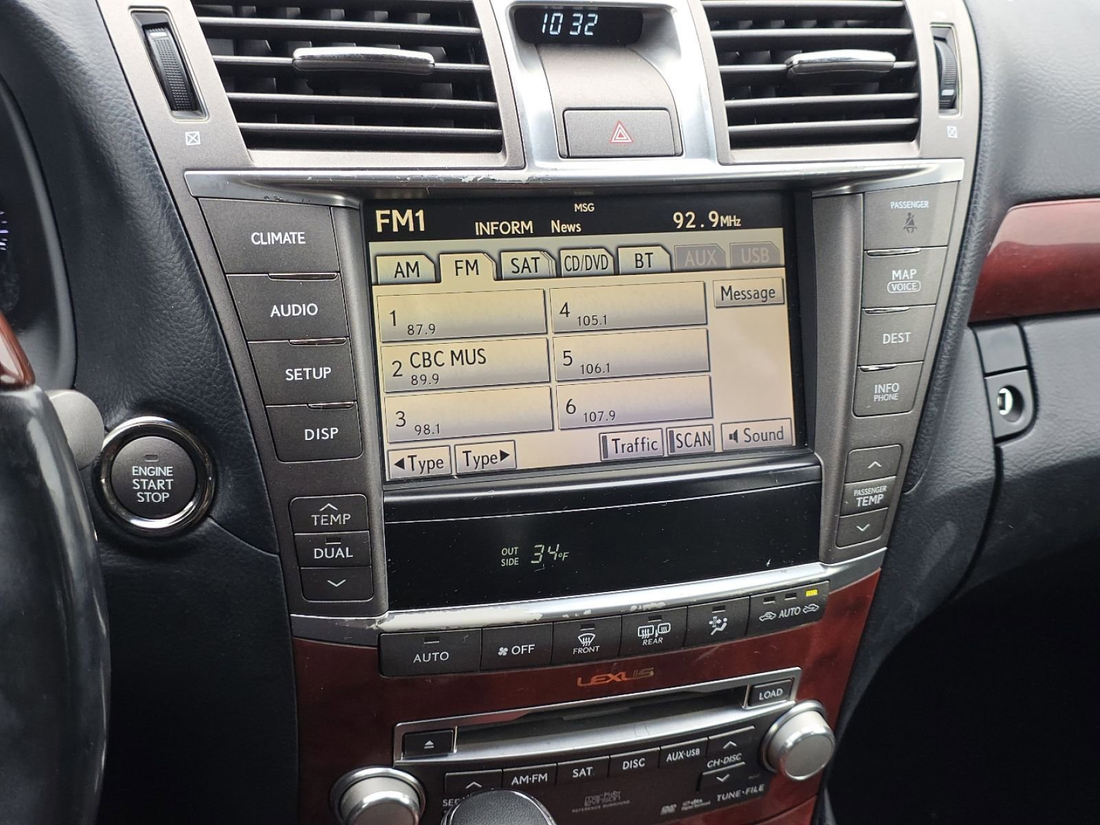 Used 2011 Lexus LS 460 L w/ Luxury Pkg image 9