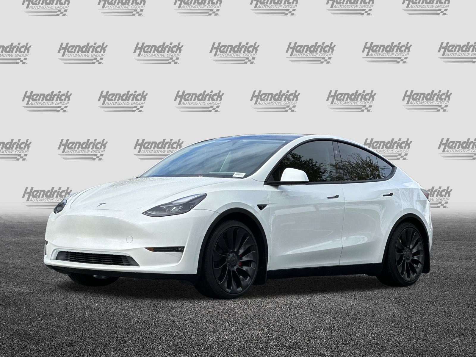 Used 2023 Tesla Model Y Performance image 9