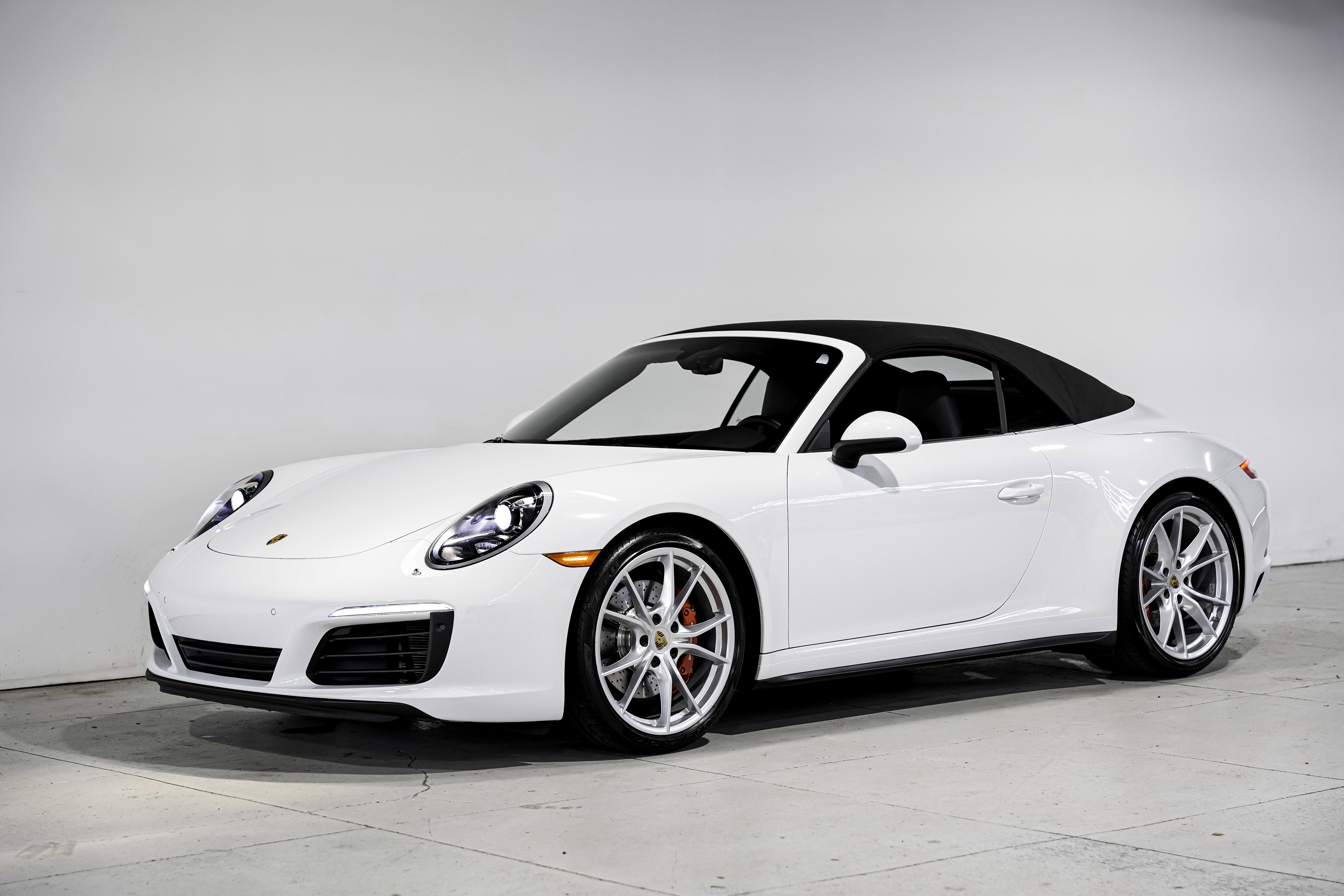 Used 2017 Porsche 911 Carrera 4S image 6