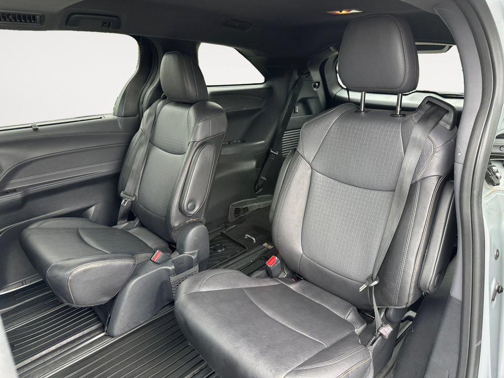 Used 2023 Toyota Sienna XLE Woodland Edition AWD/4WD image 12