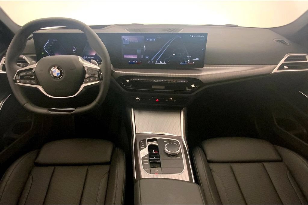 Used 2025 BMW 330i xDrive Sedan w/ Premium Package AWD/4WD image 16