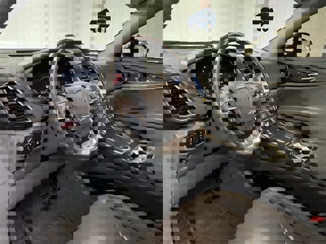 Used 2020 Lincoln Nautilus Reserve w/ Equipment Group 201A image 10