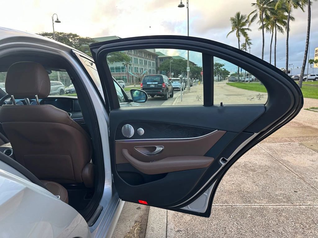 Used 2017 Mercedes-Benz E 300 image 16