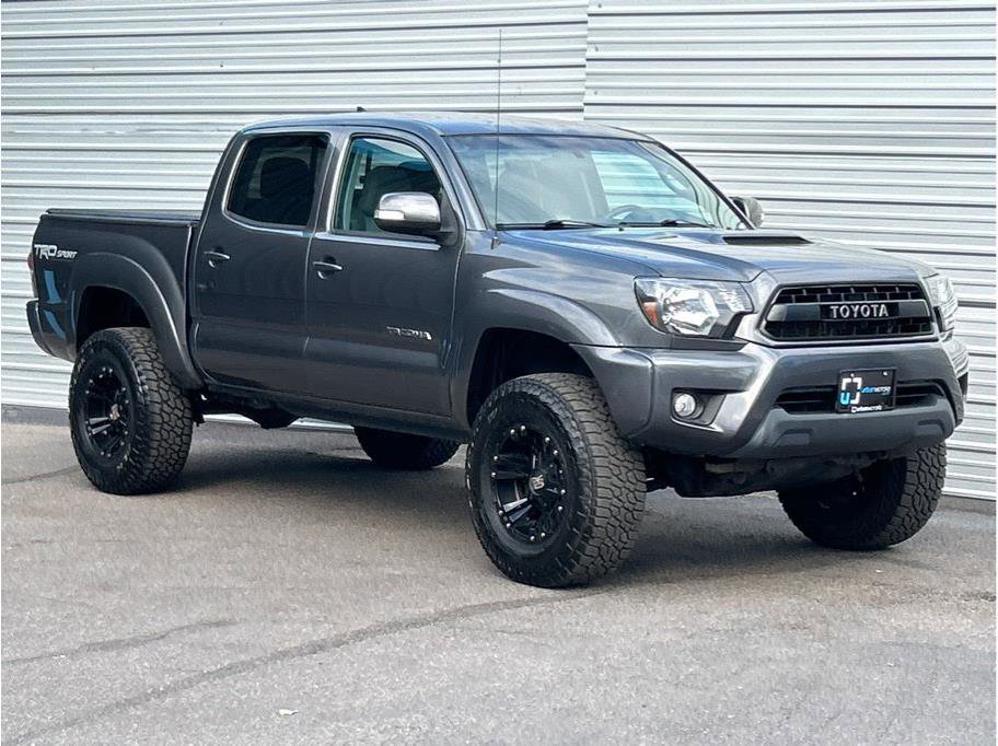 Used 2014 Toyota Tacoma 4x4 Double Cab image 12