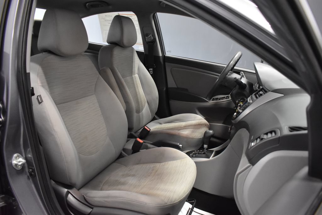Used 2016 Hyundai Accent SE FWD image 14
