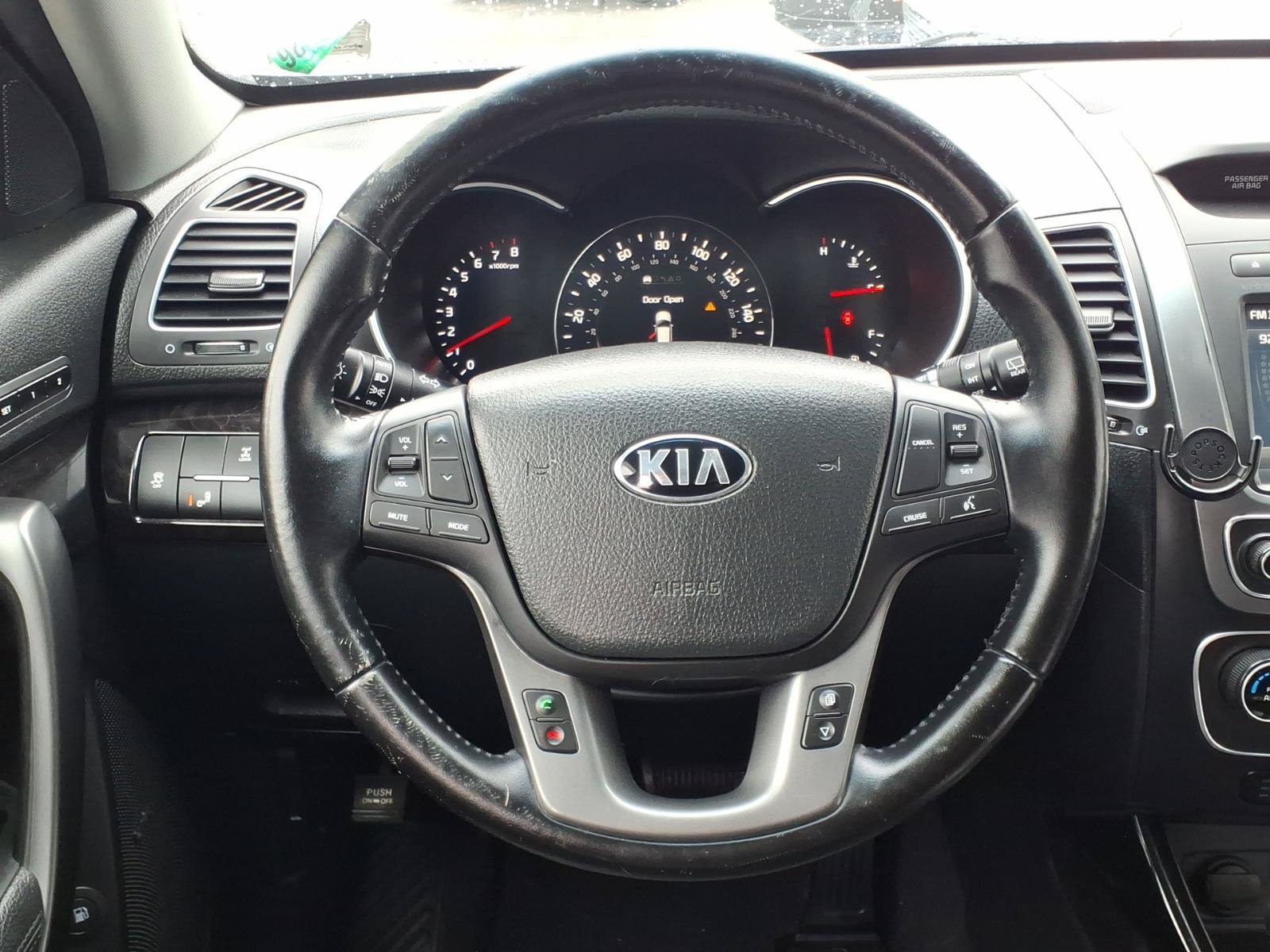 Used 2014 Kia Sorento EX w/ EX V6 Touring Package AWD/4WD image 4