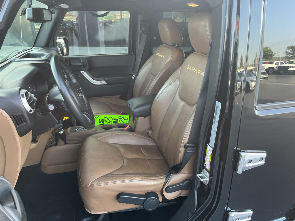 Used 2015 Jeep Wrangler Unlimited Sahara w/ Mopar Chrome Edition Group AWD/4WD image 22