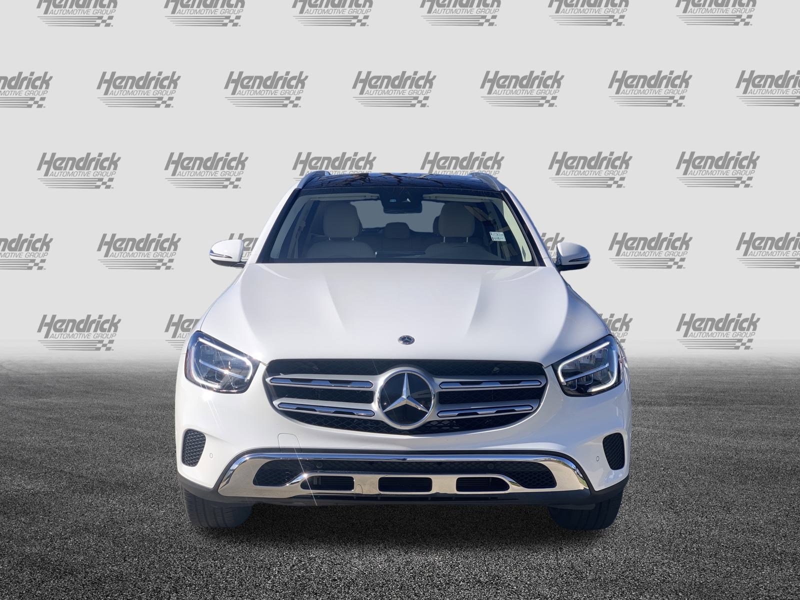 Used 2022 Mercedes-Benz GLC 300 4MATIC image 3