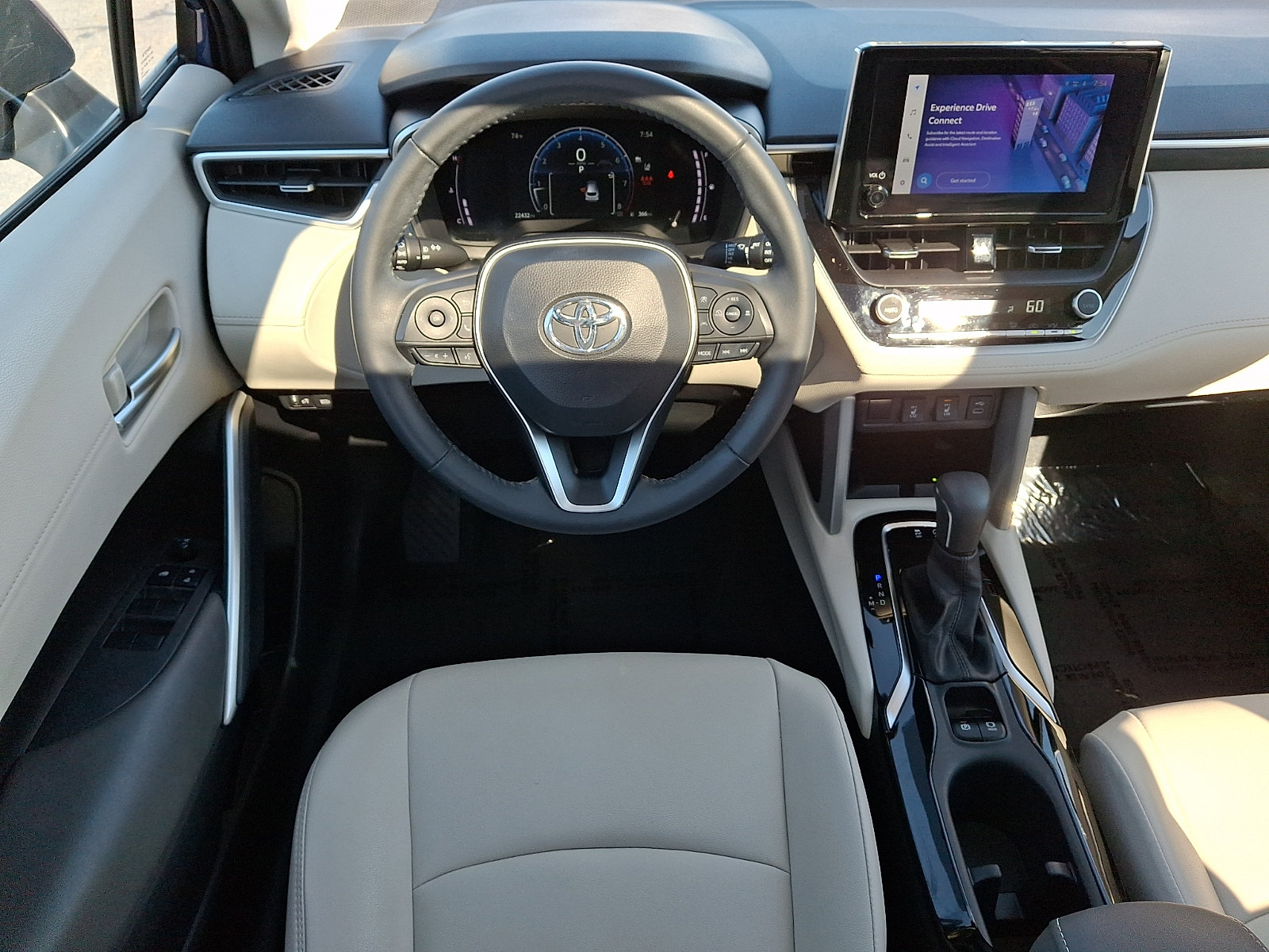 Used 2024 Toyota Corolla Cross XLE w/ Convenience Package AWD/4WD image 12
