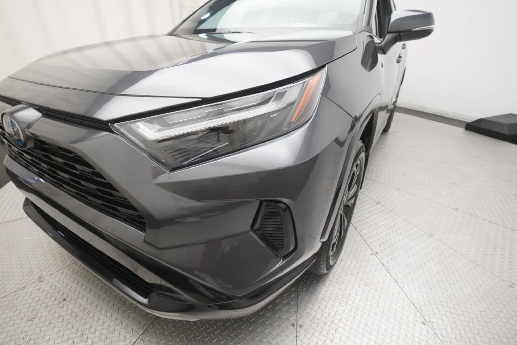 Used 2023 Toyota RAV4 SE w/ SE Grade Weather Package AWD/4WD image 22