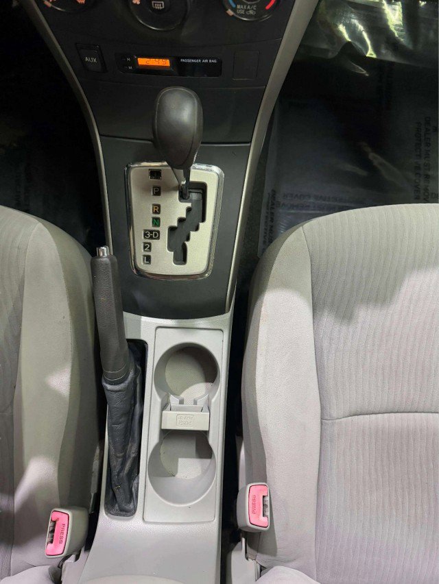 Used 2010 Toyota Corolla LE image 24