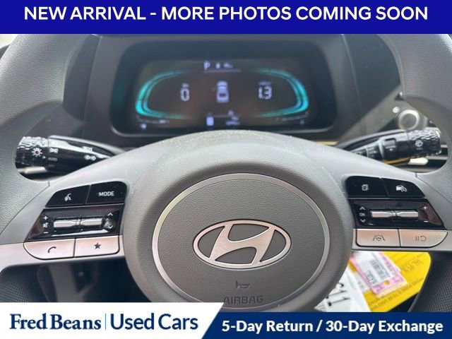 Used 2024 Hyundai Elantra SE FWD image 7
