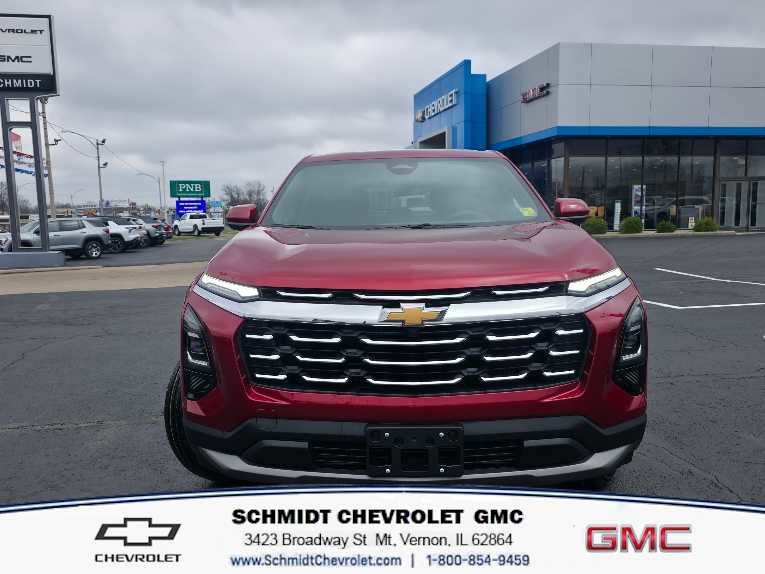 New 2026 Chevrolet Equinox LT image 2