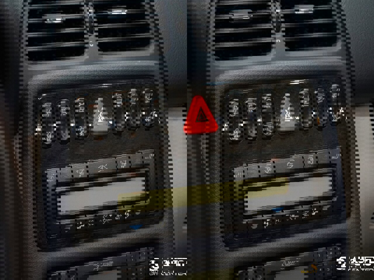 Used 2002 Mercedes-Benz CLK 430 Cabriolet image 23