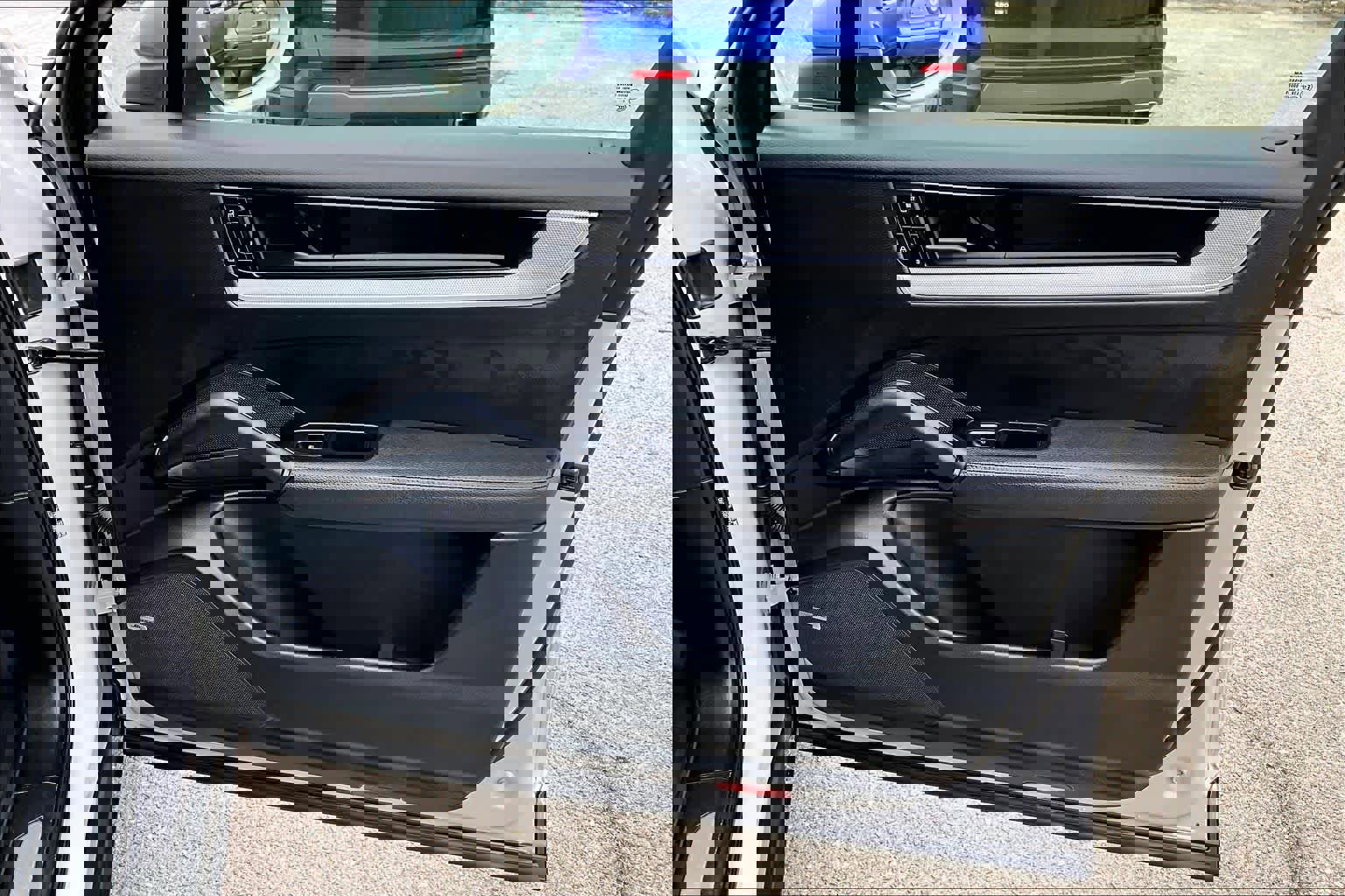 Used 2024 Porsche Cayenne image 22