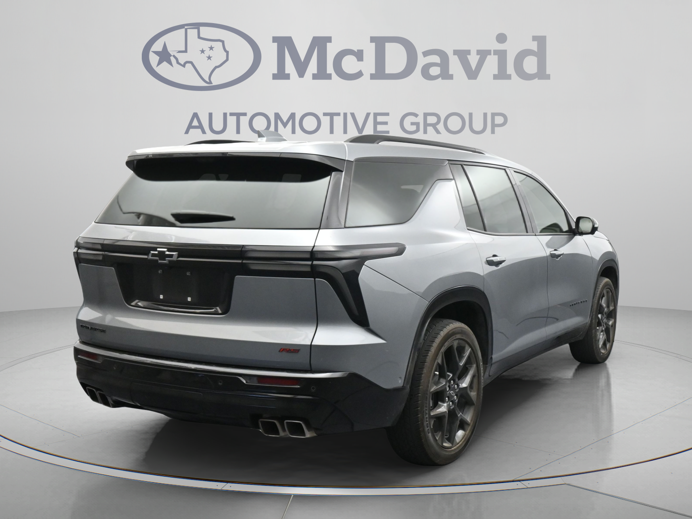 Used 2024 Chevrolet Traverse RS FWD image 8