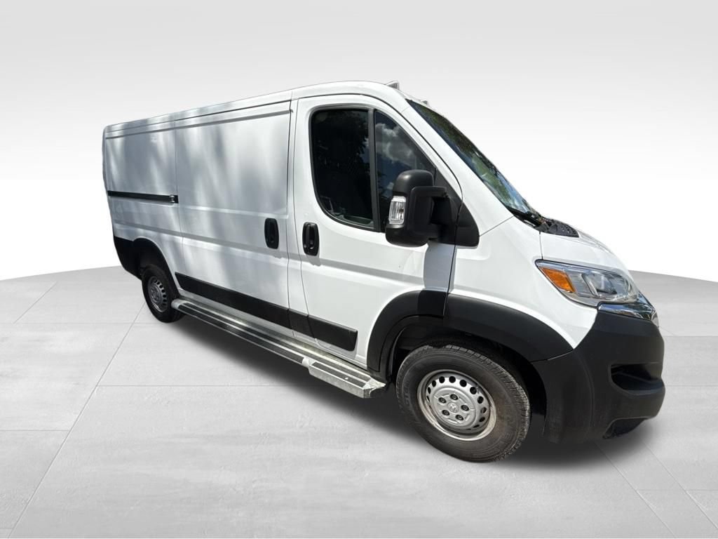 Used 2025 RAM ProMaster 2500 w/ U-Haul Equipment Group FWD image 9