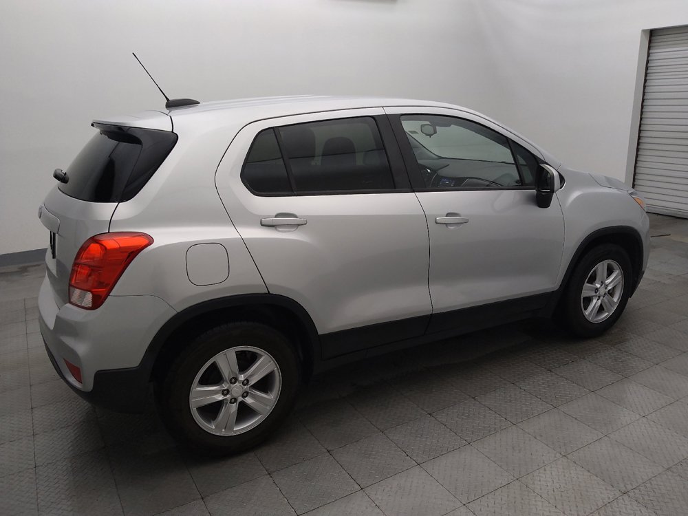 Used 2020 Chevrolet Trax LS w/ Tint and Cruise Package FWD image 10