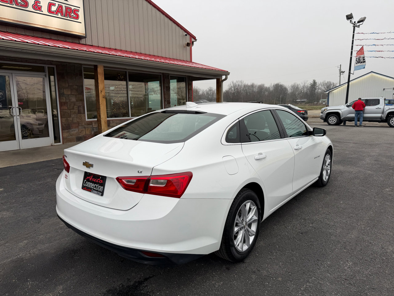 Used 2023 Chevrolet Malibu LT image 4