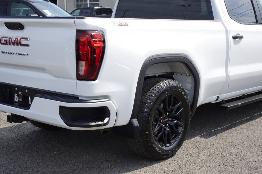 Used 2023 GMC Sierra 1500 Pro w/ Graphite Edition AWD/4WD image 11