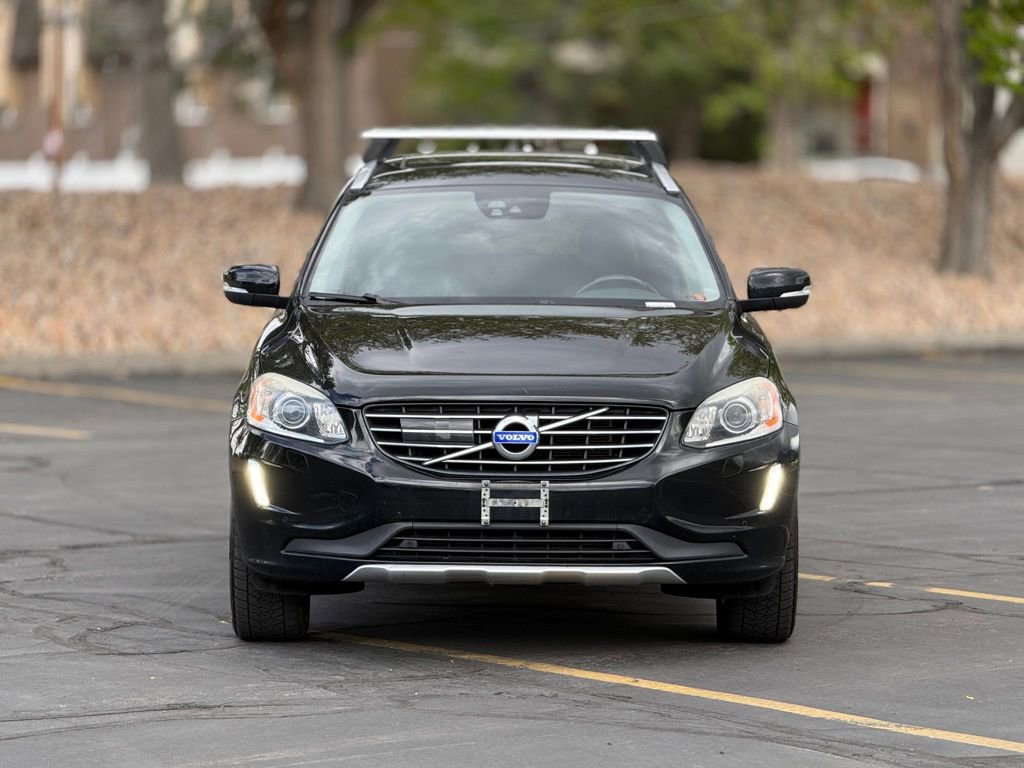 Used 2015 Volvo XC60 T5 Platinum image 2